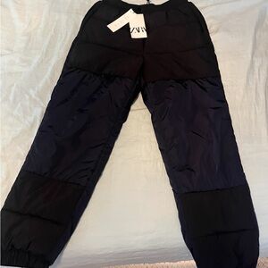 Zara Women's Black puffer pants
